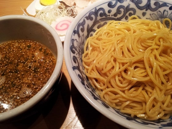 鉄　は　熱　い　う　ち　に　打　て　　　　(*ﾟ∀ﾟ)=3ﾑｯﾊｰ