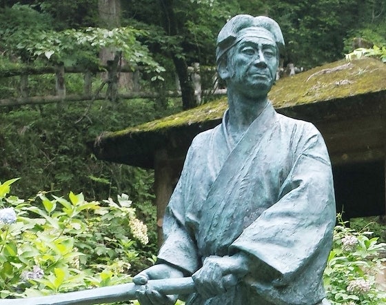 鉄　は　熱　い　う　ち　に　打　て　　　　(*ﾟ∀ﾟ)=3ﾑｯﾊｰ