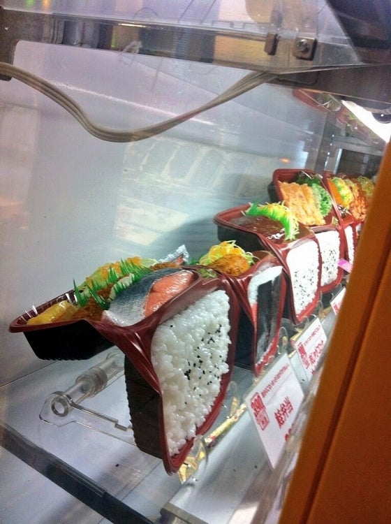 鉄　は　熱　い　う　ち　に　打　て　　　　(*ﾟ∀ﾟ)=3ﾑｯﾊｰ