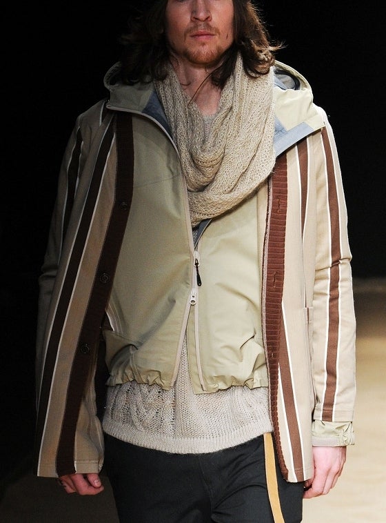 鉄　は　熱　い　う　ち　に　打　て　　　　(*ﾟ∀ﾟ)=3ﾑｯﾊｰ