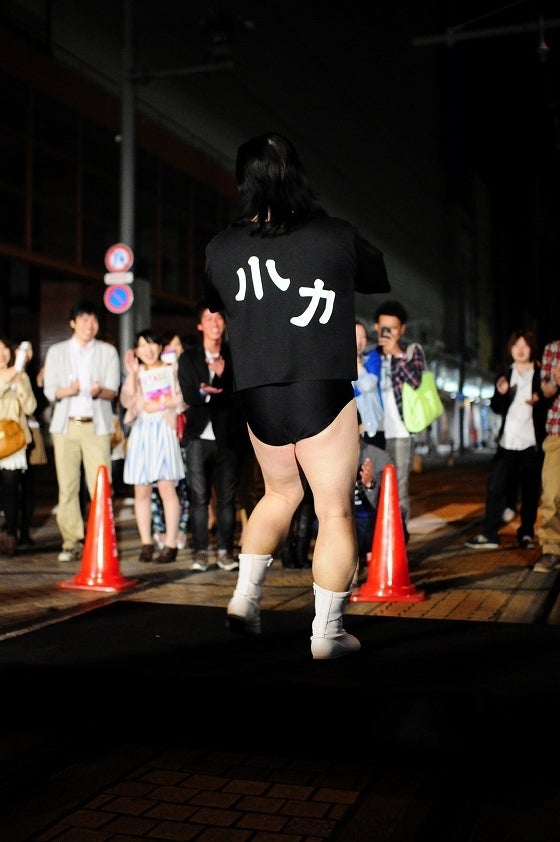 鉄　は　熱　い　う　ち　に　打　て　　　　(*ﾟ∀ﾟ)=3ﾑｯﾊｰ