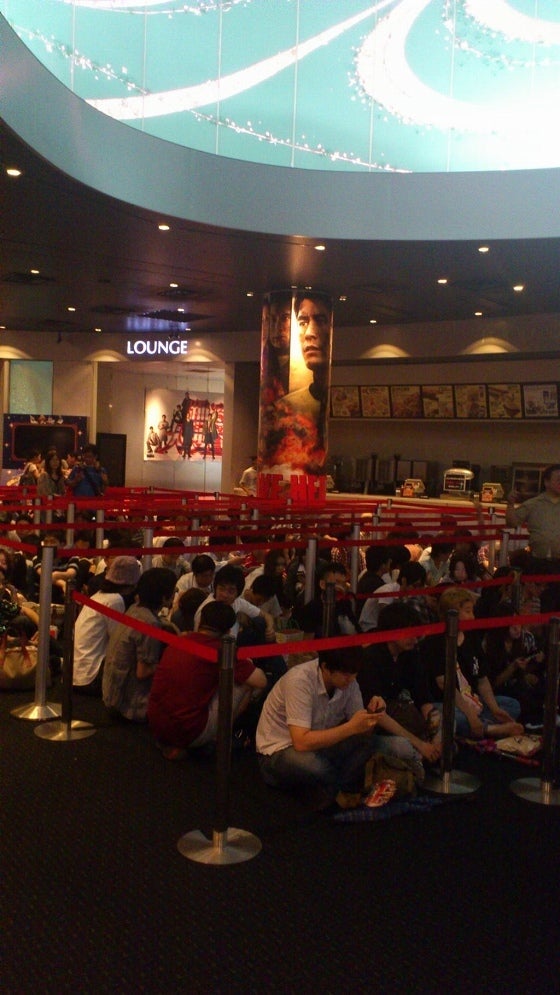 鉄　は　熱　い　う　ち　に　打　て　　　　(*ﾟ∀ﾟ)=3ﾑｯﾊｰ